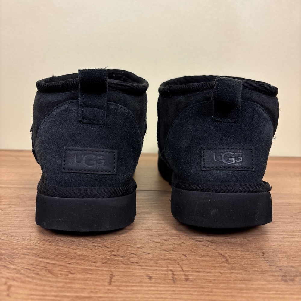 UGG Ultra Mini Classic Ankle Boot Black Suede Women Size 11 Winter Comfort Warm - Picture 8 of 10